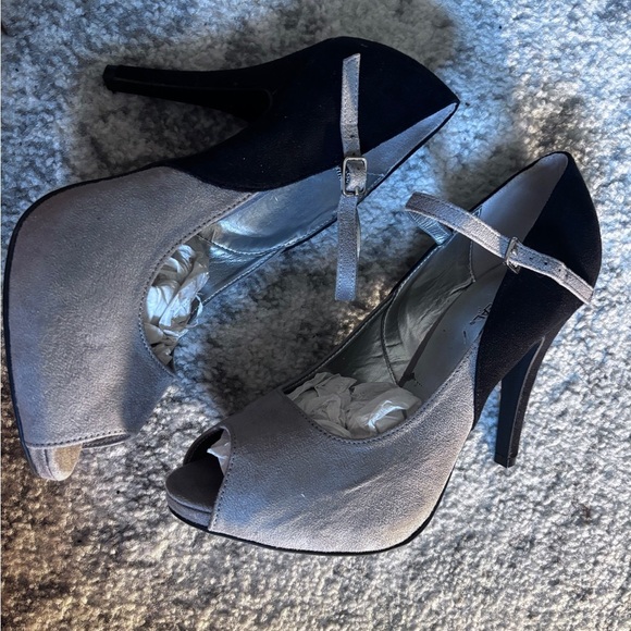 Xappeal Shoes - Xappeal Mary Jane Business Casual Peep Toe Heels Size: 9M
